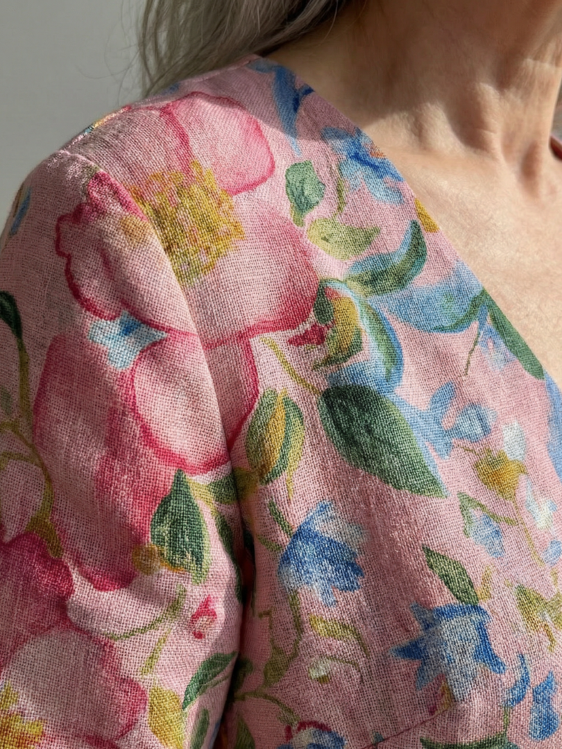 Orlina | Light Form Floral Midi Dress