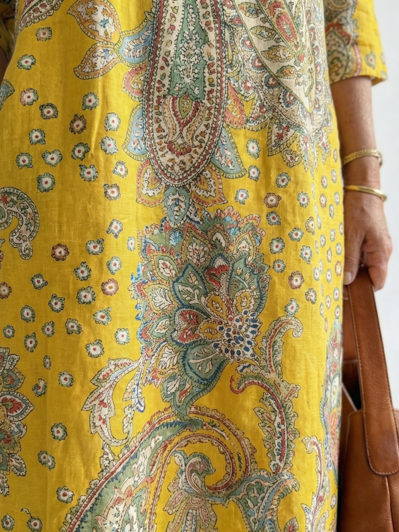 Valera | Soft Paisley Midi Dress